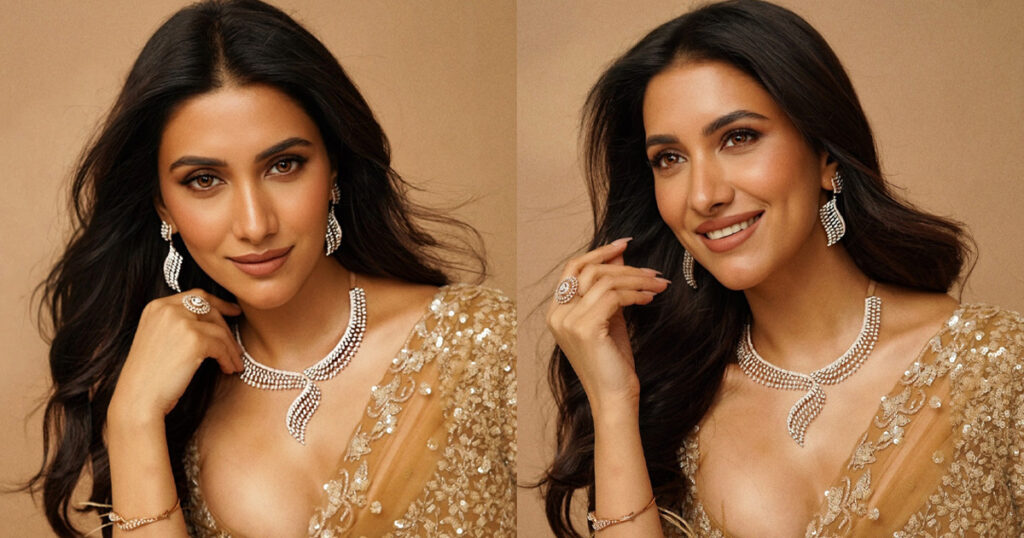 রুক্মিণীর রাজকীয় লুক মন কাড়ল ভক্তদের