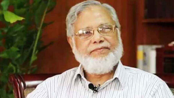 সাবেক প্রধান বিচারপতি খায়রুল হক হাসপাতালে ভর্তি