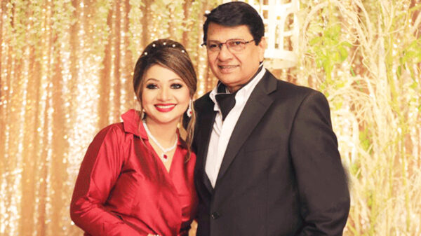 আলমগীরের নামে ভুয়া আইডি, সতর্ক করলেন আঁখি