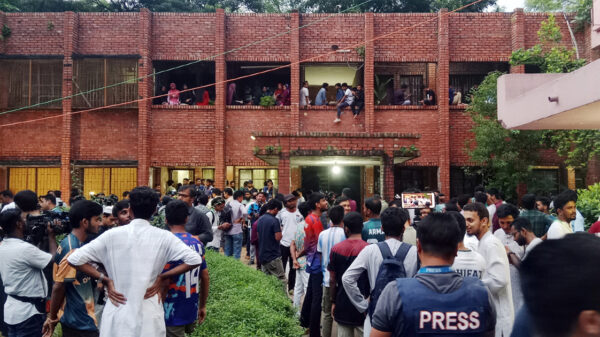 জাকসু ফলাফলে বিলম্ব, অপেক্ষা যেন ফুরায় না