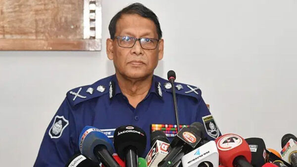 জাতীয় নির্বাচন ঘিরে অনেকেই অস্থিতিশীল পরিবেশ সৃষ্টির চেষ্টা করছে আইজিপি