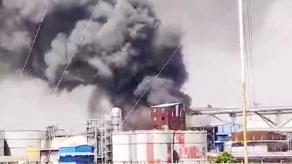 নারায়ণগঞ্জে সিমেন্ট ফ্যাক্টরিতে আগুন, নিয়ন্ত্রণে ৫ ইউনিট