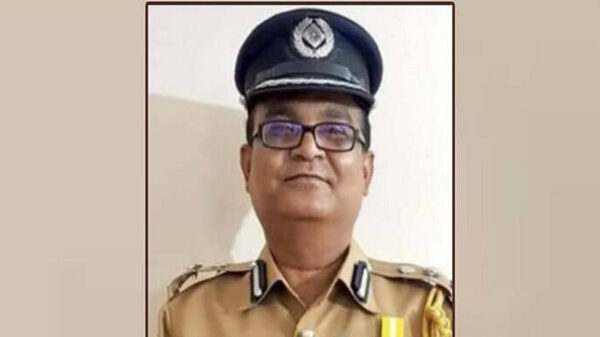 পুলিশের সাবেক ডিআইজি নাহিদুল ইসলাম গ্রেপ্তার