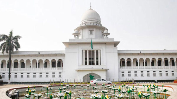 বিচার বিভাগের পূর্ণ নিয়ন্ত্রণ ফিরল সুপ্রিম কোর্টে