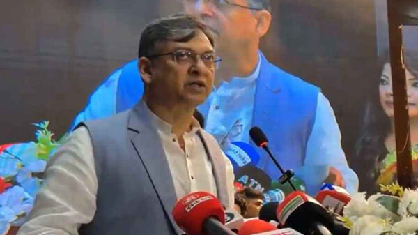 সংকট সৃষ্টি না করে সবাই ঐক্যবদ্ধ থাকি সালাহউদ্দিন