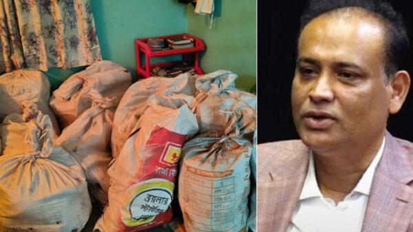 সাবেক ভূমিমন্ত্রীর বিদেশে সম্পদ অর্জনের ২৩ বস্তা আলামত জব্দ