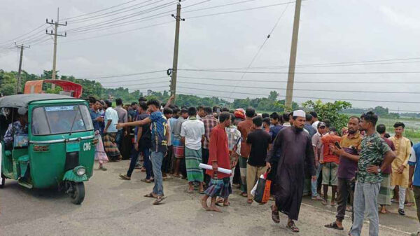 সুনামগঞ্জে পিকআপ-সিএনজি মুখোমুখি সংঘর্ষ, নিহত ৩