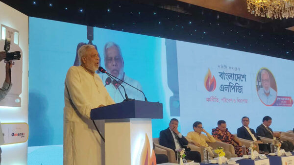 এলপিজি সিলিন্ডার ১ হাজার টাকার মধ্যে হওয়া উচিত: জ্বালানি উপদেষ্টা