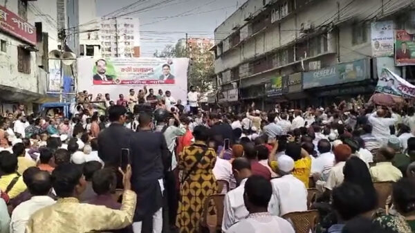 জাপার সমাবেশ ঘিরে ধাওয়া-পাল্টা ধাওয়া,ককটেল বিস্ফোরণ