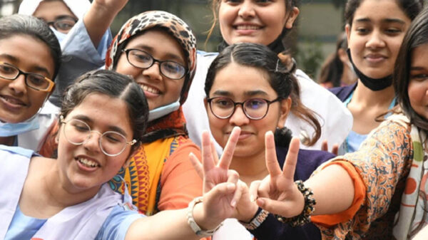 ১৮ অক্টোবরের আগেই প্রকাশ পাবে এইচএসসির ফলাফল