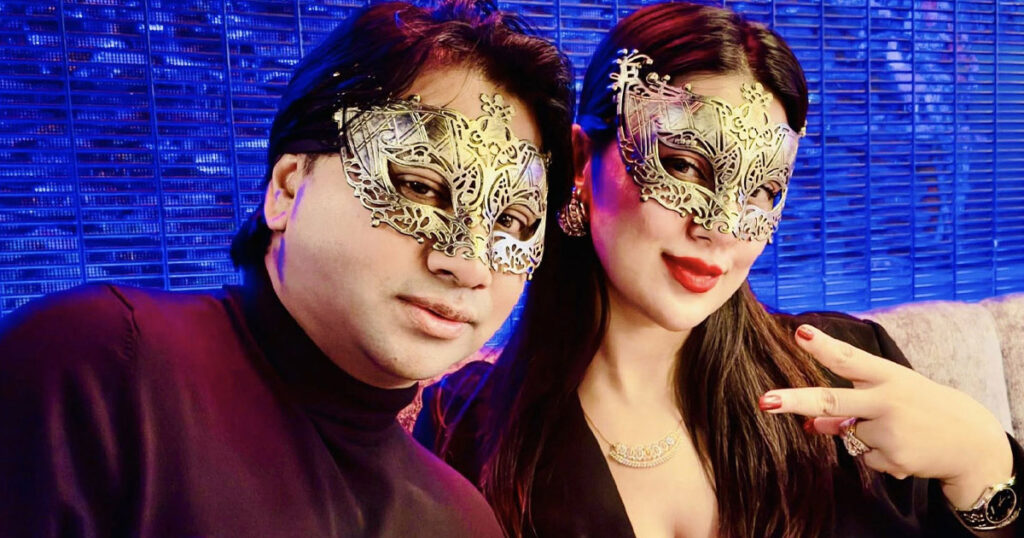 এবার হ্যালোইনে মাতলেন চিত্রনায়িকা অপু বিশ্বাস