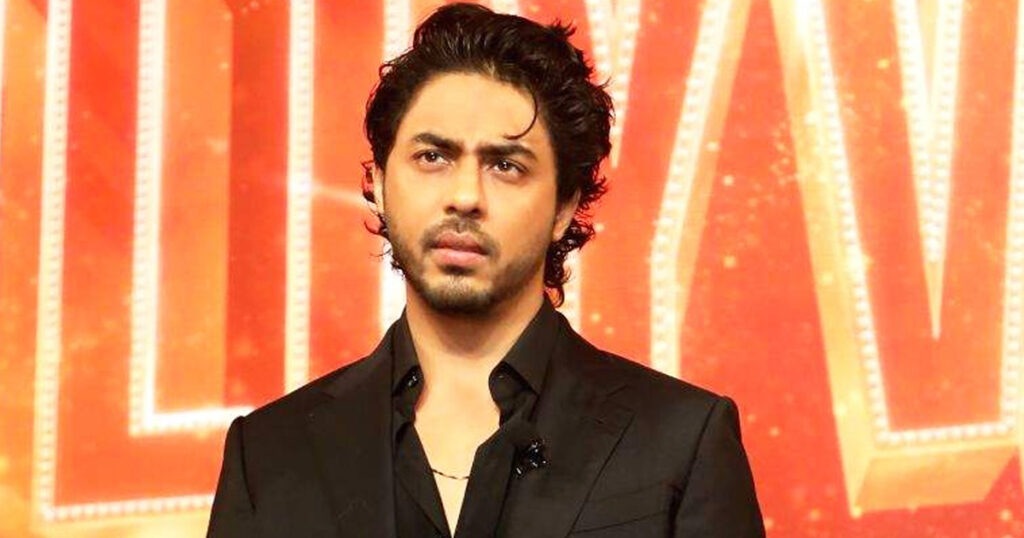 ক্যামেরার সামনে যে কারণে গম্ভীর থাকেন আরিয়ান