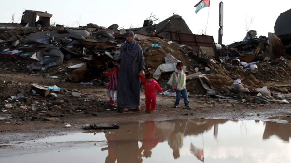 গাজার দিকে ধেয়ে আসছে ভয়াবহ ঝড়