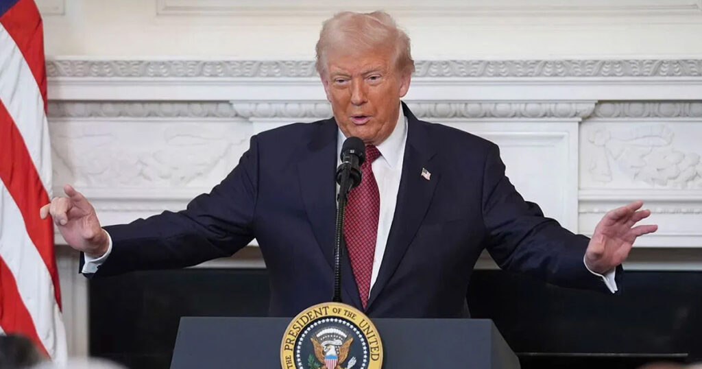 যুক্তরাষ্ট্রে প্রত্যেক নাগরিককে ২ হাজার ডলার দেওয়ার ঘোষণা ট্রাম্পের