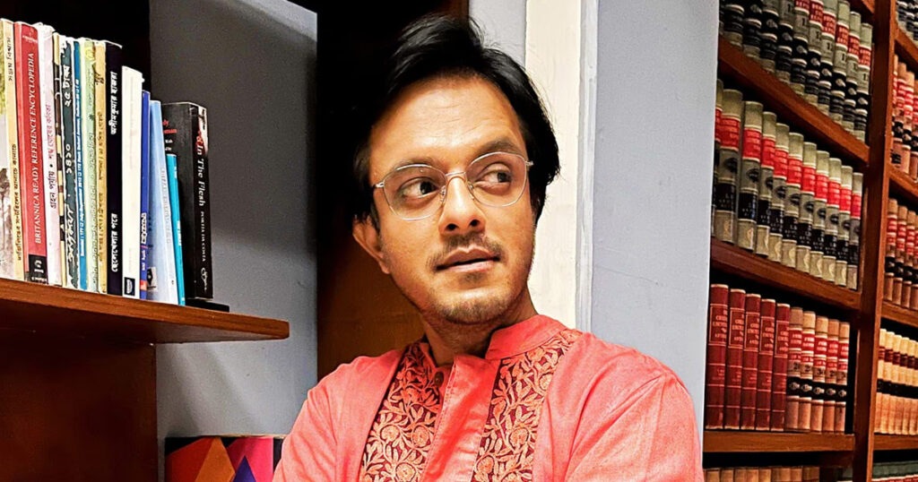 শাড়ি বিতর্কের পরে বড় পর্দায় ঋজু