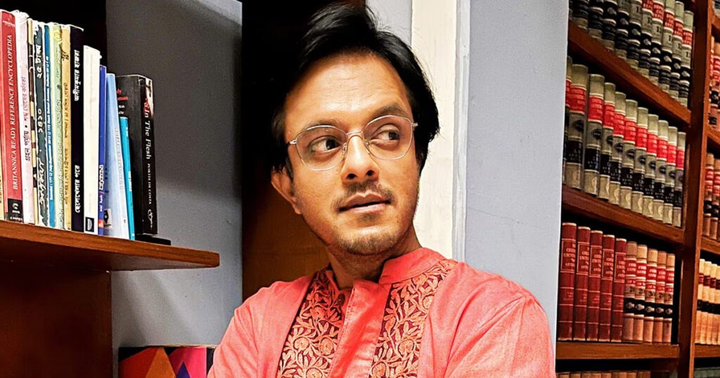 সমালোচনার মুখে ক্ষমা চাইলেন ঋজু