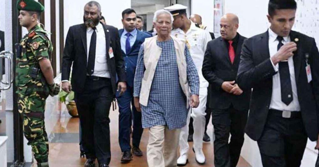 এভারকেয়ার হাসপাতালে প্রধান উপদেষ্টা