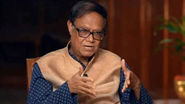 সম্মিলিত ইসলামী ব্যাংক নিয়ে গণ্ডগোলের পাঁয়তারা চলছে: গভর্নর