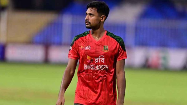 বিশ্বকাপ দল থেকে মোস্তাফিজকে বাদ দেওয়ার পরামর্শ আইসিসির!