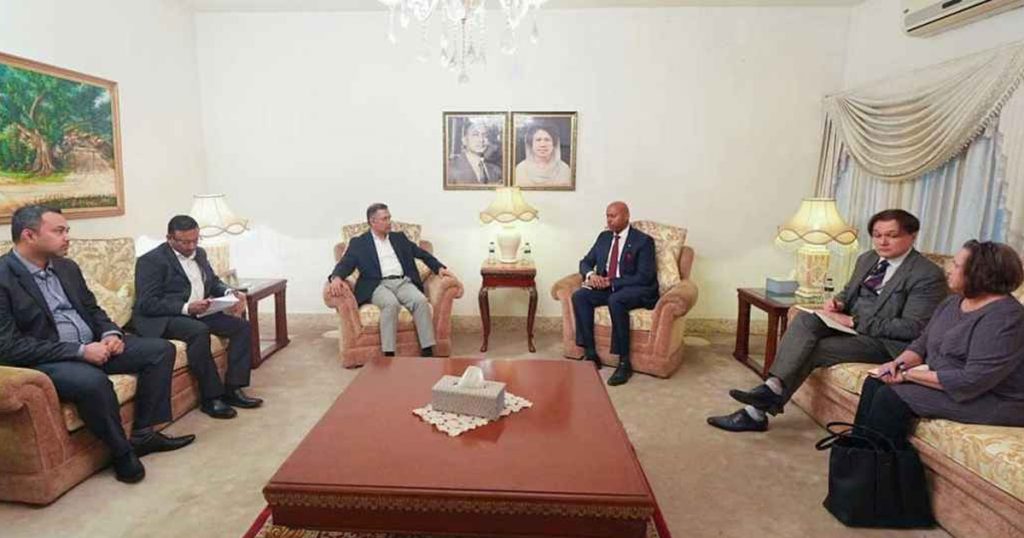 তারেক রহমানের সঙ্গে কানাডার হাইকমিশনারের সাক্ষাৎ তারেক রহমানের সঙ্গে কানাডার হাইকমিশনারের সাক্ষাৎ