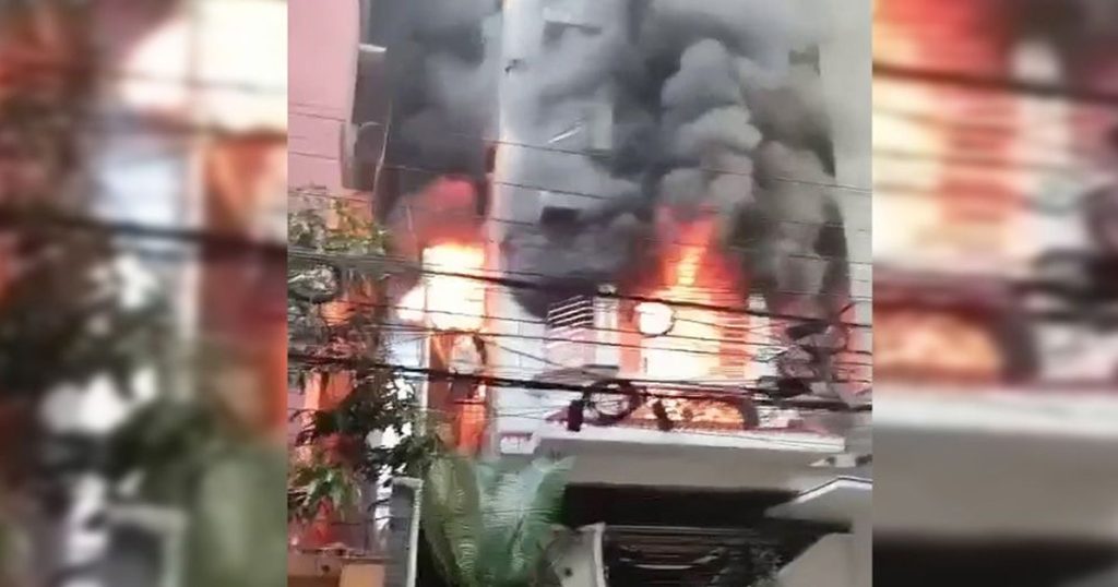 রাজধানীতে বহুতল ভবনে অগ্নিকাণ্ডের ঘটনায় নিহত বেড়ে ৬