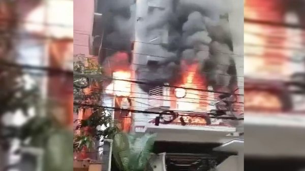 রাজধানীতে বহুতল ভবনে অগ্নিকাণ্ডের ঘটনায় নিহত বেড়ে ৬