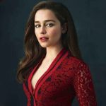 অন্তরঙ্গ দৃশ্যে অভিনয় করতে গিয়ে বিপাকে এমিলিয়া ক্লার্ক