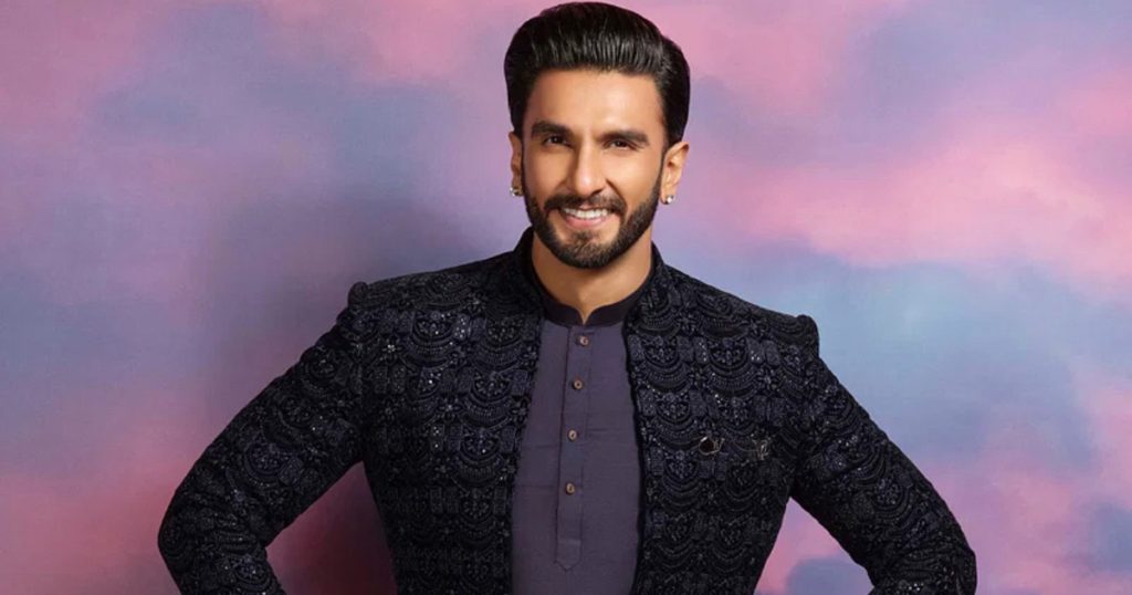 আইনি বিপাকে বলিউড অভিনেতা রণবীর সিং আইনি বিপাকে বলিউড অভিনেতা রণবীর সিং