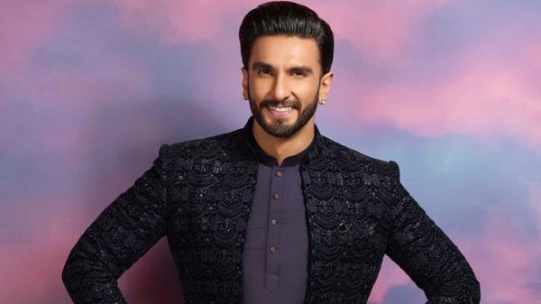 আইনি বিপাকে বলিউড অভিনেতা রণবীর সিং