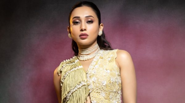 আমি নিজেকে ভাগ্যবতী মনে করি মিমি চক্রবর্তী