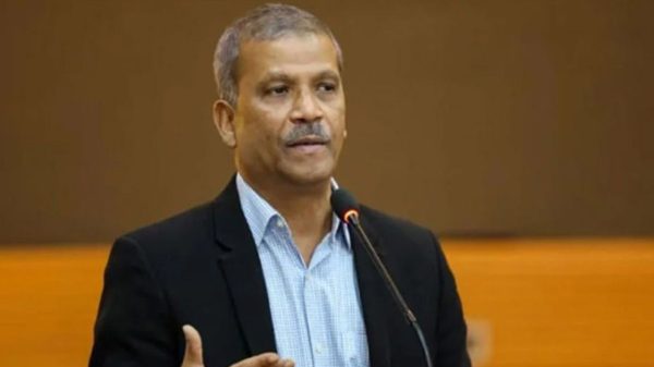 অযৌক্তিক শর্ত মেনে ভারতে খেলতে যাবে না বাংলাদেশ: আসিফ নজরুল