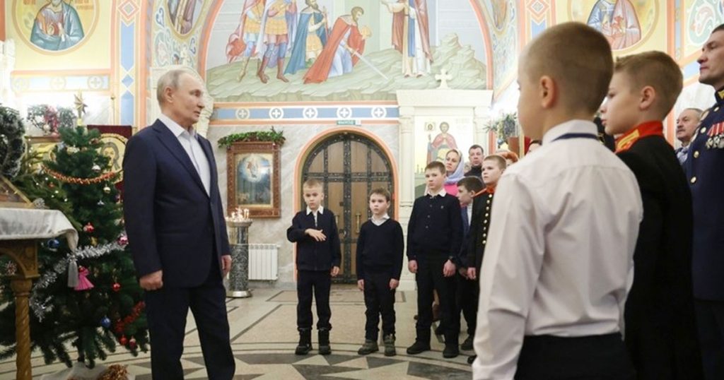 ইউক্রেনে রুশ সেনারা ‘ঈশ্বরের লক্ষ্য’ পূরণ করছে: পুতিন