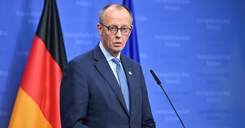 ইরানে খুব শিগগিরই সরকার পতন