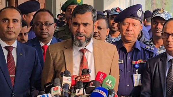 নির্বাচন কমিশনের নতুন কোনো চ্যালেঞ্জ নেই: ইসি সানাউল্লাহ