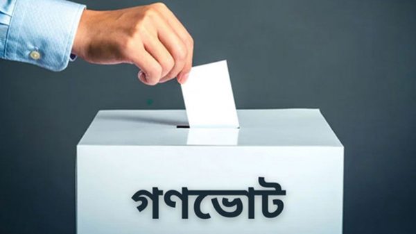 গণভোট নিয়ে জেলায় জেলায় প্রচারণায় যাচ্ছেন উপদেষ্টারা 