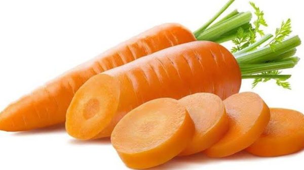 চোখের আলো থেকে ত্বকের জেল্লা সবই মিলবে গাজরে