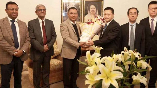 তারেক রহমানের সঙ্গে চীনের রাষ্ট্রদূতের সৌজন্য সাক্ষাৎ
