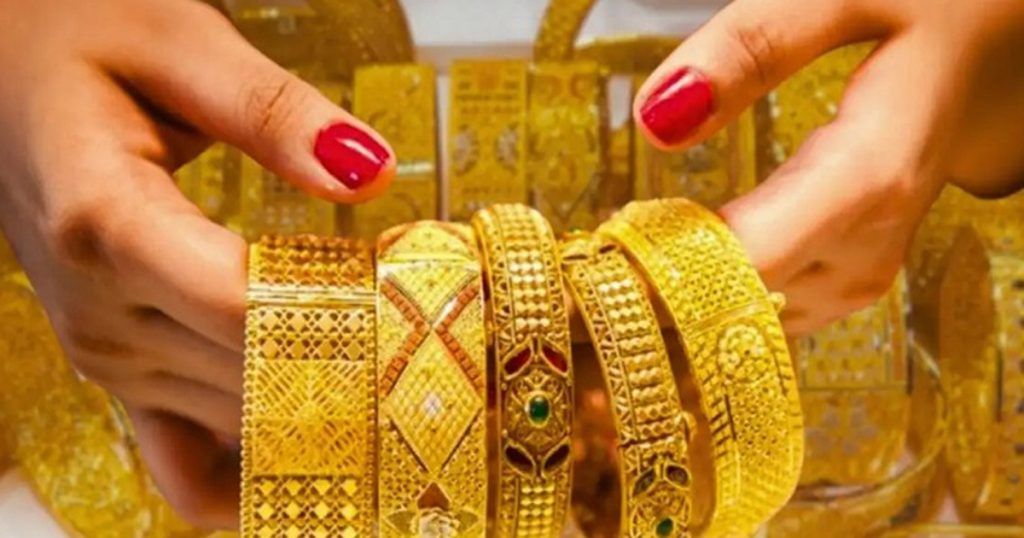 দেশের বাজারে স্বর্ণের দামে বড় পতন দেশের বাজারে স্বর্ণের দামে বড় পতন