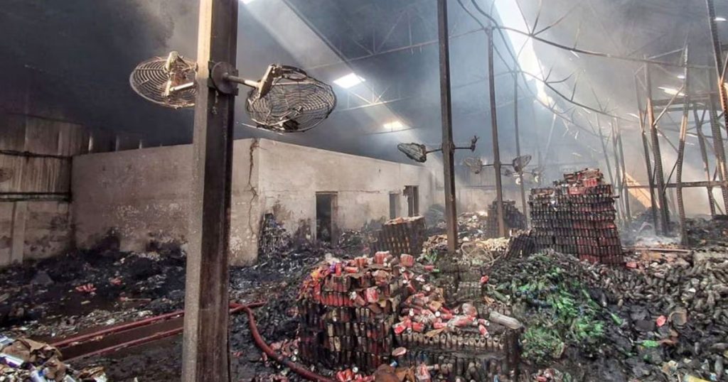 পশ্চিমবঙ্গে ২ গুদামে আগুন লেগে ২৮ জনের মৃত্যু