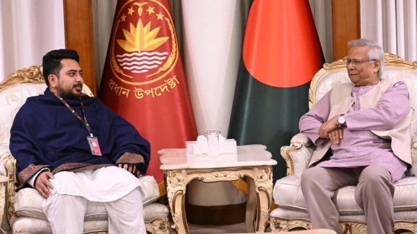 প্রধান উপদেষ্টার সঙ্গে বৈঠকের পর যেসব অভিযোগ করলেন নাহিদ ইসলাম