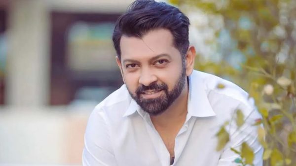 বিচ্ছেদের পর সুখবর দিলেন তাহসান খান