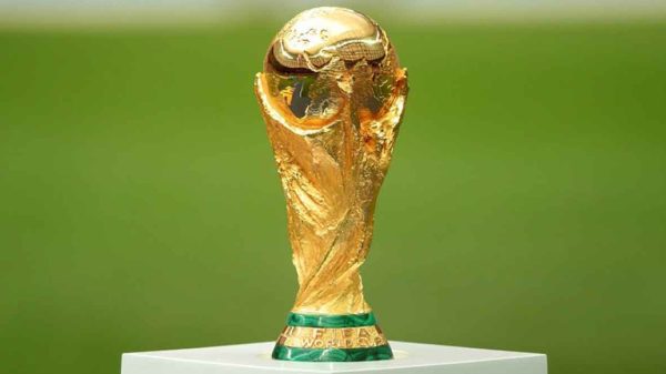 বিশ্বকাপ ট্রফি এখন বাংলাদেশে