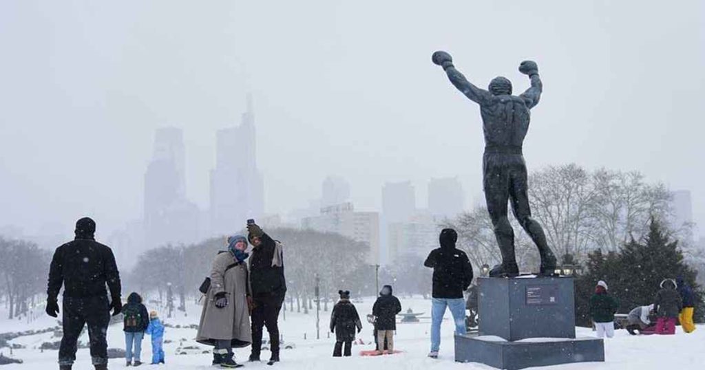 যুক্তরাষ্ট্রে শক্তিশালী তুষারঝড়ে নিহত অন্তত ৩০