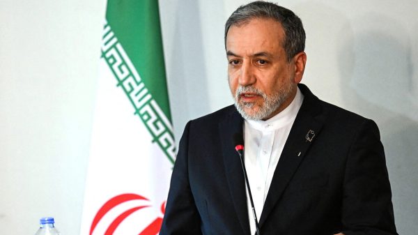 যুদ্ধের জন্য প্রস্তুত ইরান