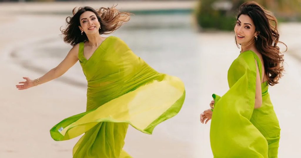 সমুদ্রপাড়ে মিমের নতুন বছর উদযাপন সমুদ্রপাড়ে মিমের নতুন বছর উদযাপন