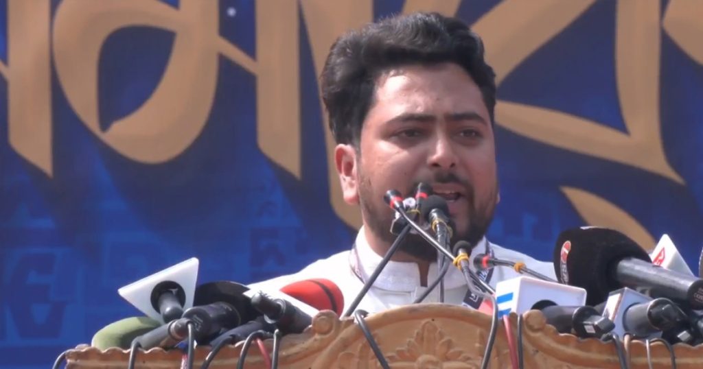 সন্ধ্যার মধ্যে সিদ্ধান্ত বাতিল না করলে ইসি ঘেরাওয়ের হুঁশিয়ারি নাহিদের