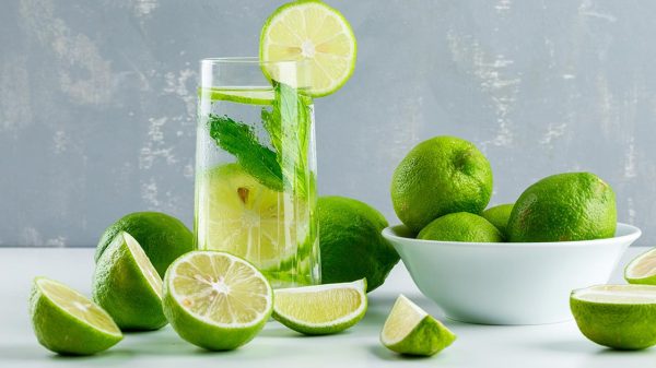 বেশি উপকার পেতে যেভাবে লেবু খেতে পারেন