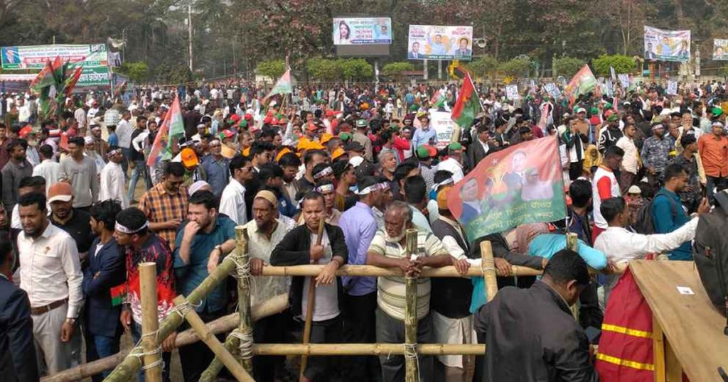 বরিশালে তারেক রহমানের জনসভা শুরু, নেতাকর্মীদের ঢল
