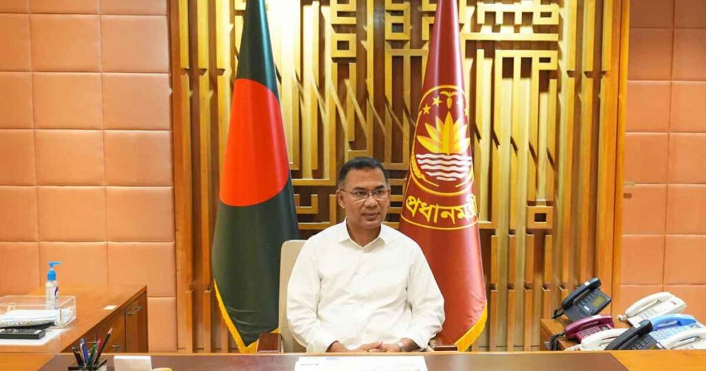 প্রথমবারের মতো সশস্ত্র বাহিনী বিভাগে অফিস করলেন প্রধানমন্ত্রী