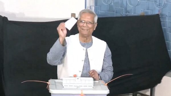 আজ থেকে প্রতি পদে নতুন বাংলাদেশ গড়ার সুযোগ আমাদের: প্রধান উপদেষ্টা